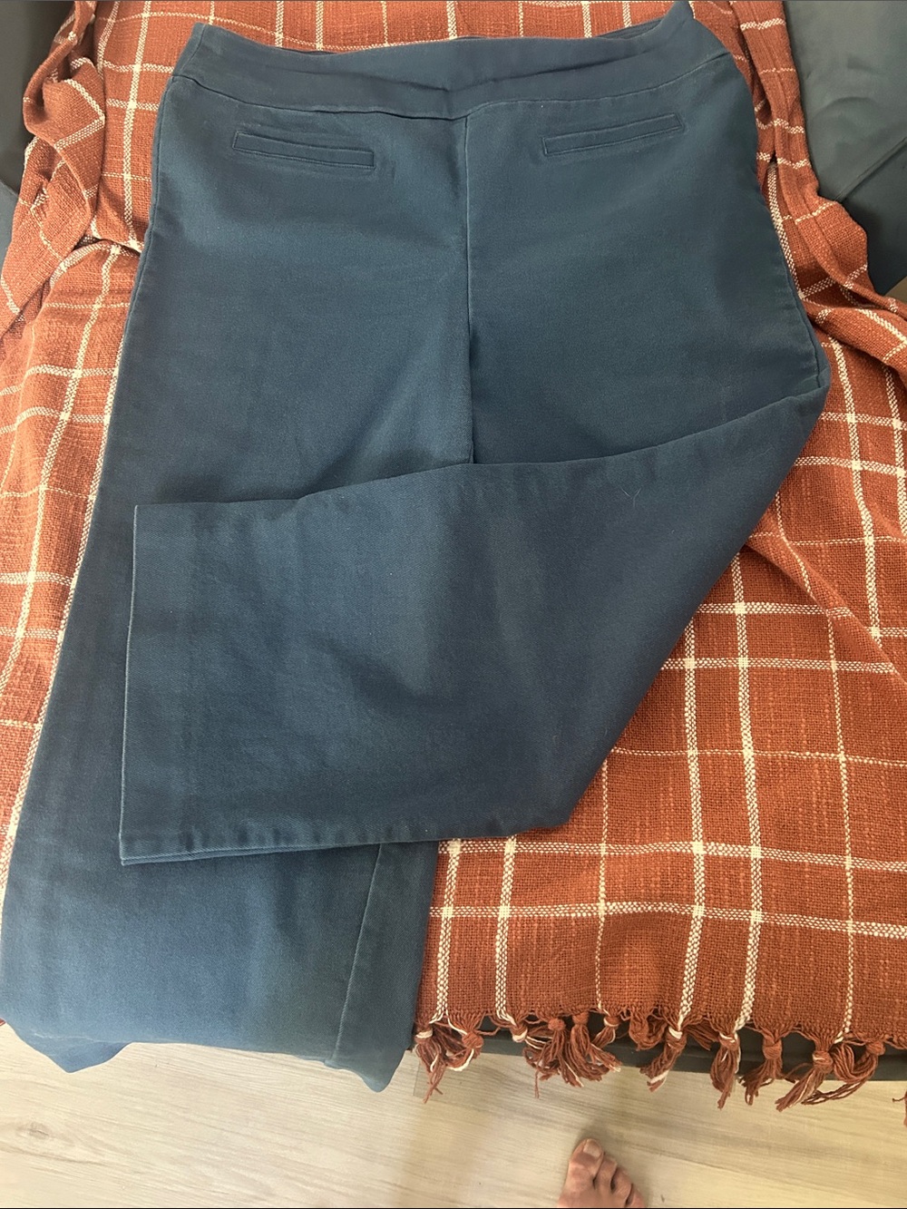 Wonderly Navy Straight-Leg Women's Jeans